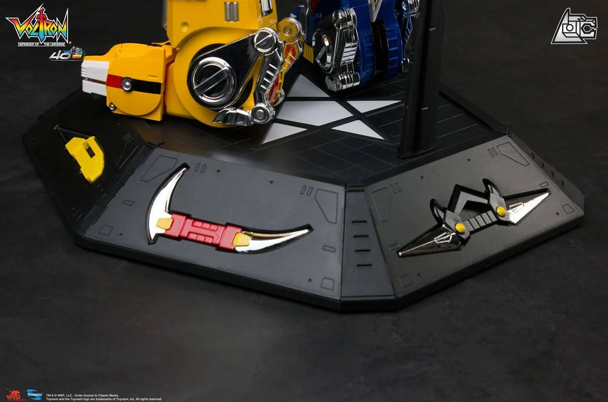 Voltron 40th Anniversary Gift Set with Light-Up Sound Base
