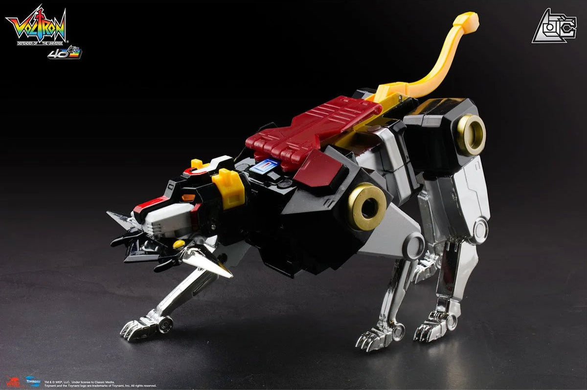 Voltron 40th Anniversary Gift Set with Light-Up Sound Base